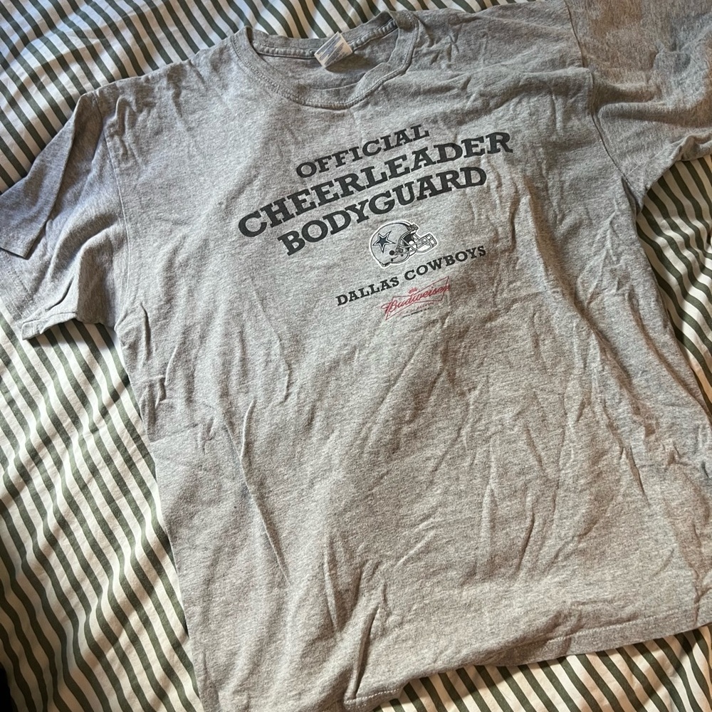 Vintage Gray Dallas Cowboys Cheerleader Bodyguard T-Shirt